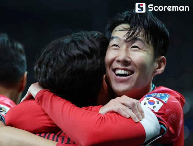 손흥민, 전 세계 미남 축구선수 9위…“큰 키, 멋진 외모”